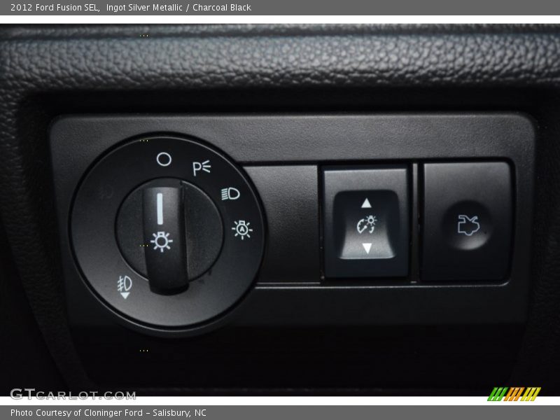 Ingot Silver Metallic / Charcoal Black 2012 Ford Fusion SEL