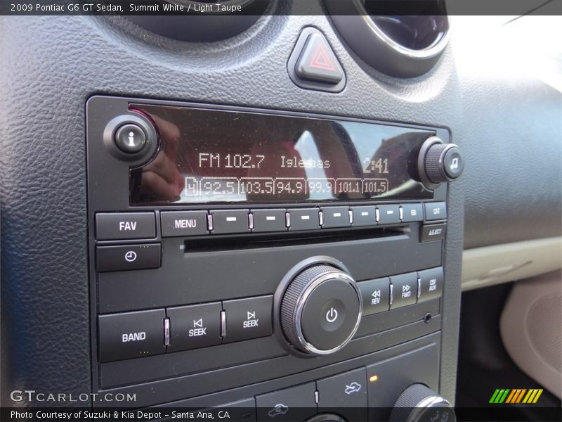 Summit White / Light Taupe 2009 Pontiac G6 GT Sedan