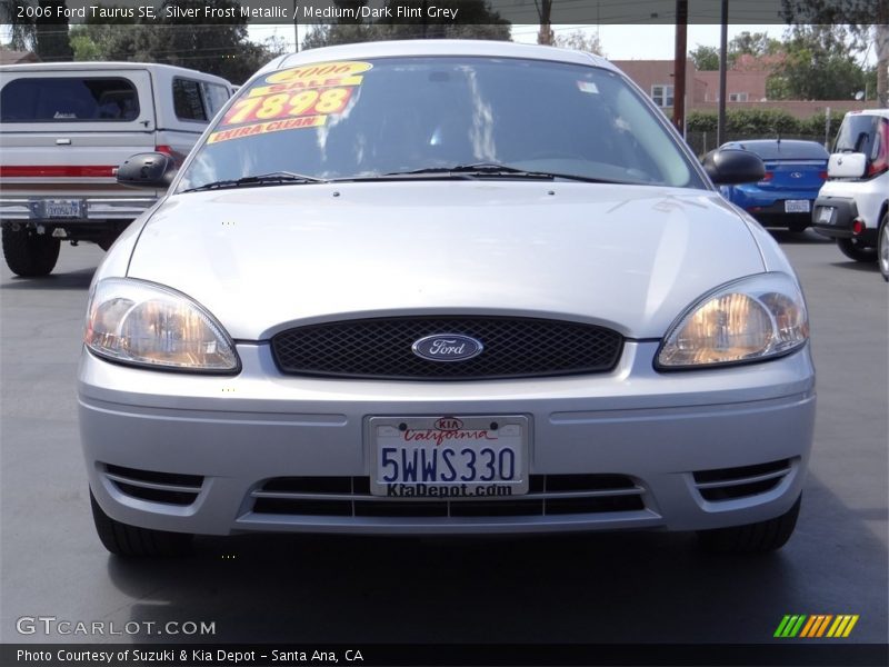 Silver Frost Metallic / Medium/Dark Flint Grey 2006 Ford Taurus SE