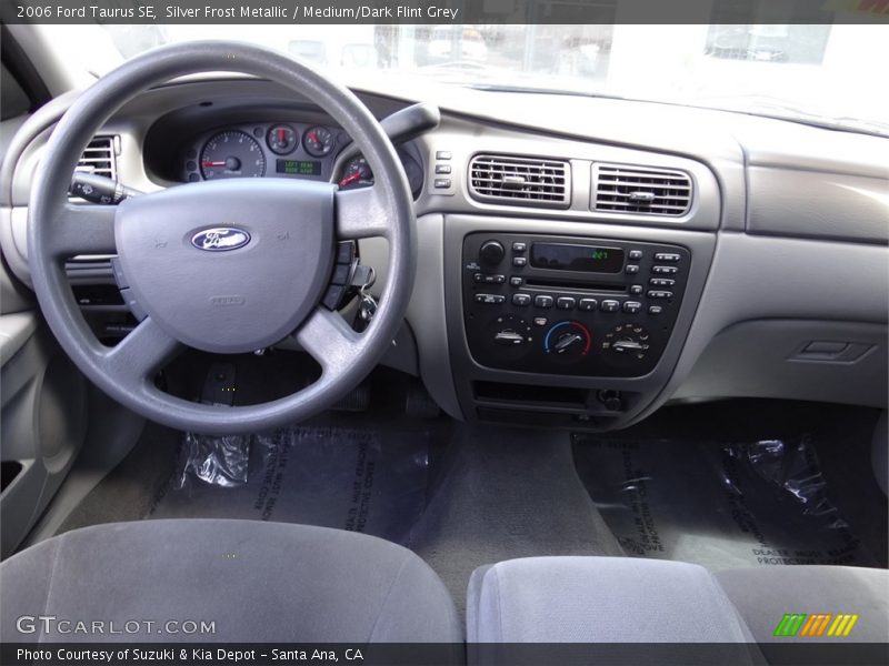 Silver Frost Metallic / Medium/Dark Flint Grey 2006 Ford Taurus SE