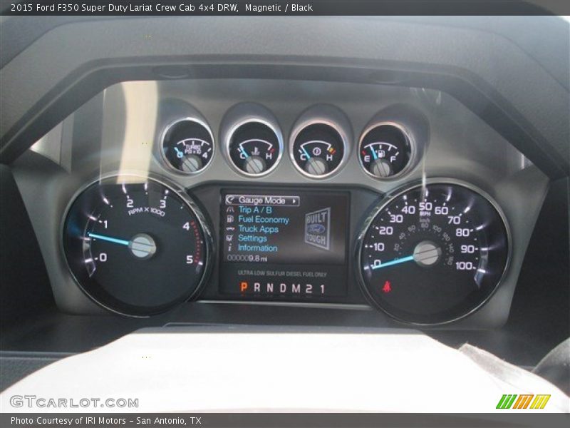  2015 F350 Super Duty Lariat Crew Cab 4x4 DRW Lariat Crew Cab 4x4 DRW Gauges