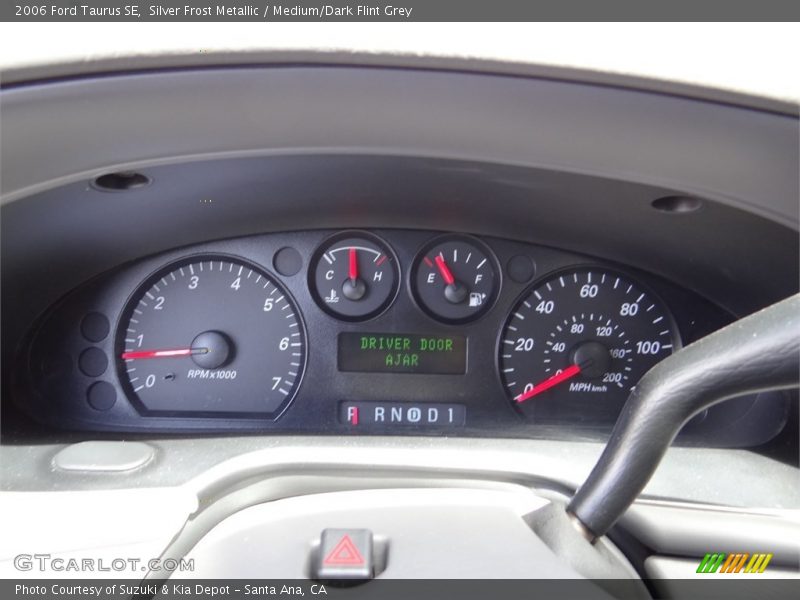 Silver Frost Metallic / Medium/Dark Flint Grey 2006 Ford Taurus SE