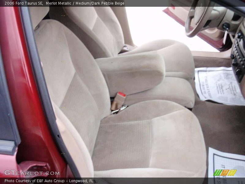 Merlot Metallic / Medium/Dark Pebble Beige 2006 Ford Taurus SE