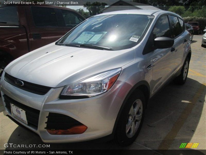 Ingot Silver / Charcoal Black 2014 Ford Escape S