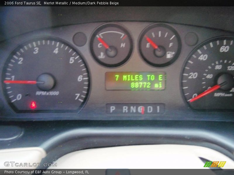 Merlot Metallic / Medium/Dark Pebble Beige 2006 Ford Taurus SE
