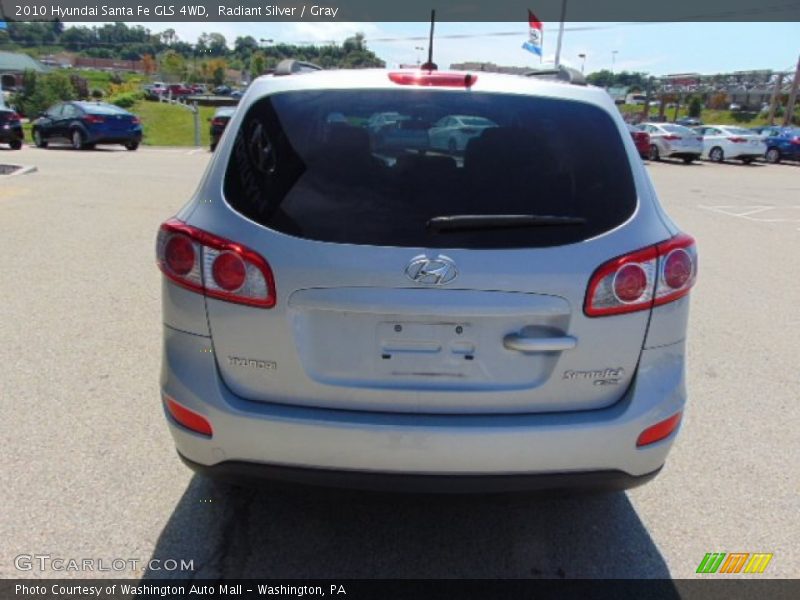Radiant Silver / Gray 2010 Hyundai Santa Fe GLS 4WD