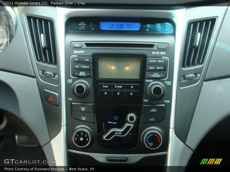 Radiant Silver / Gray 2011 Hyundai Sonata GLS