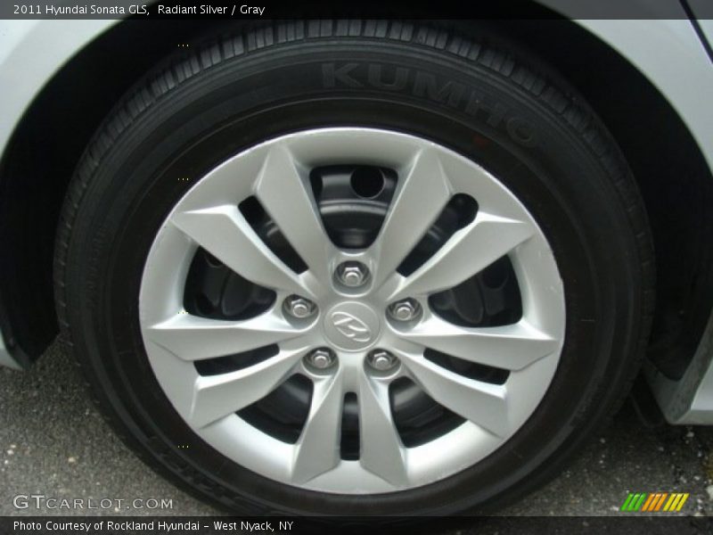 Radiant Silver / Gray 2011 Hyundai Sonata GLS