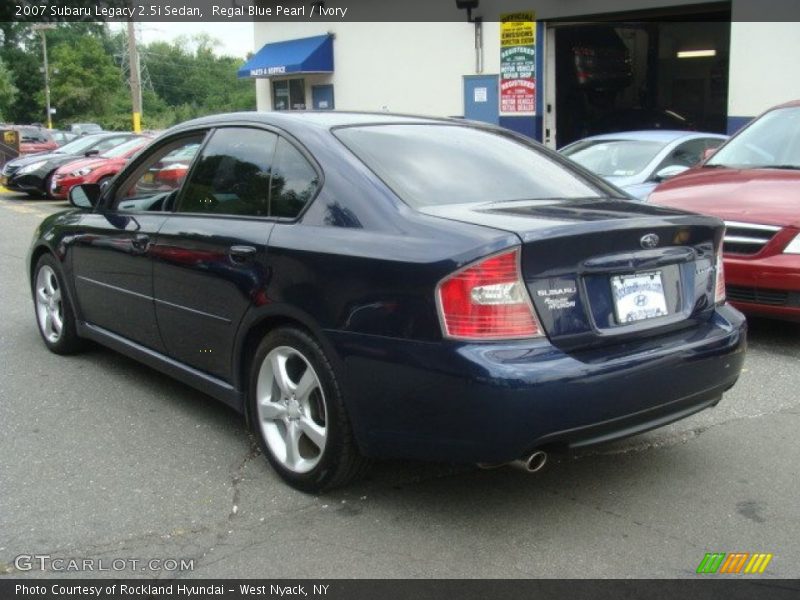 Regal Blue Pearl / Ivory 2007 Subaru Legacy 2.5i Sedan