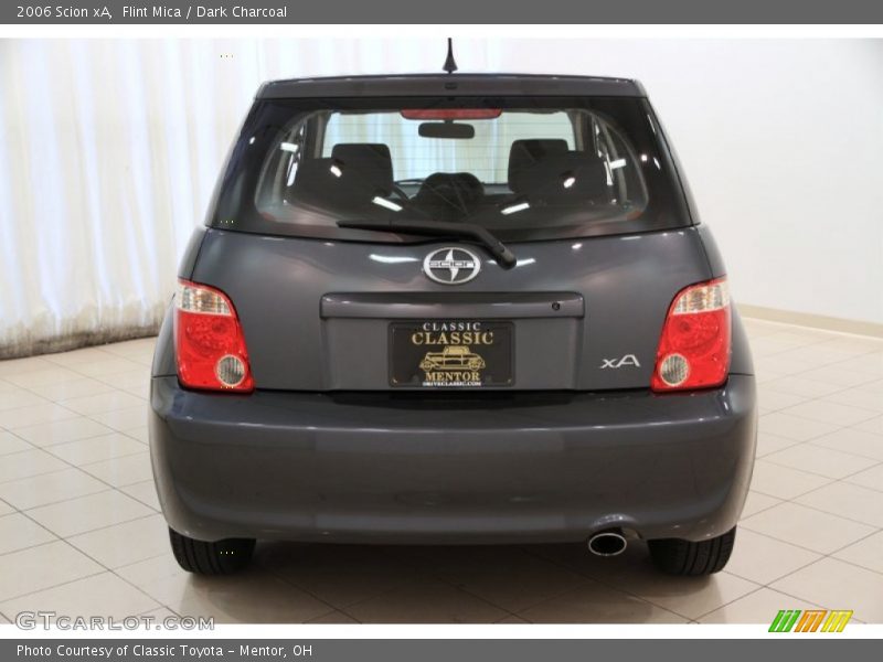Flint Mica / Dark Charcoal 2006 Scion xA