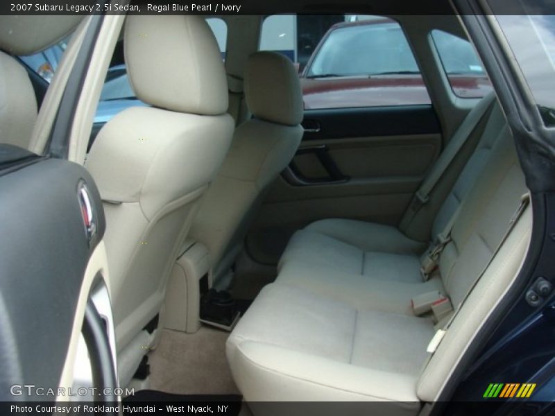 Regal Blue Pearl / Ivory 2007 Subaru Legacy 2.5i Sedan