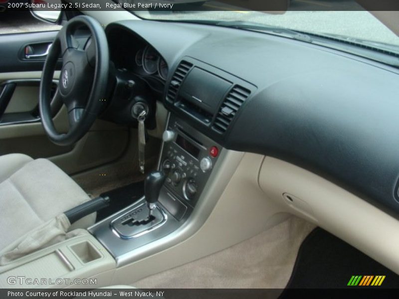 Regal Blue Pearl / Ivory 2007 Subaru Legacy 2.5i Sedan