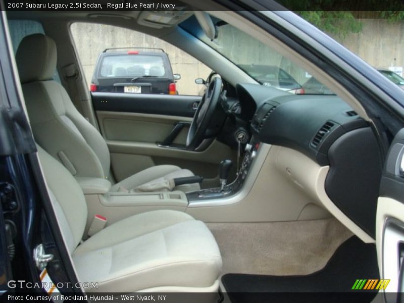 Regal Blue Pearl / Ivory 2007 Subaru Legacy 2.5i Sedan