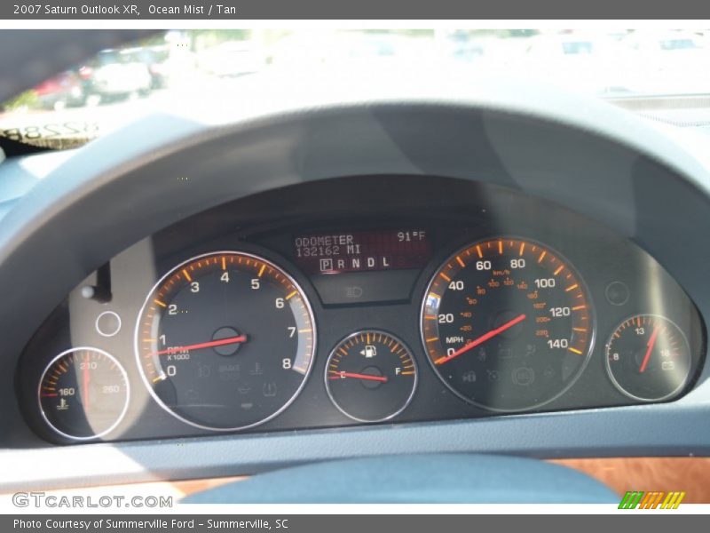 Ocean Mist / Tan 2007 Saturn Outlook XR