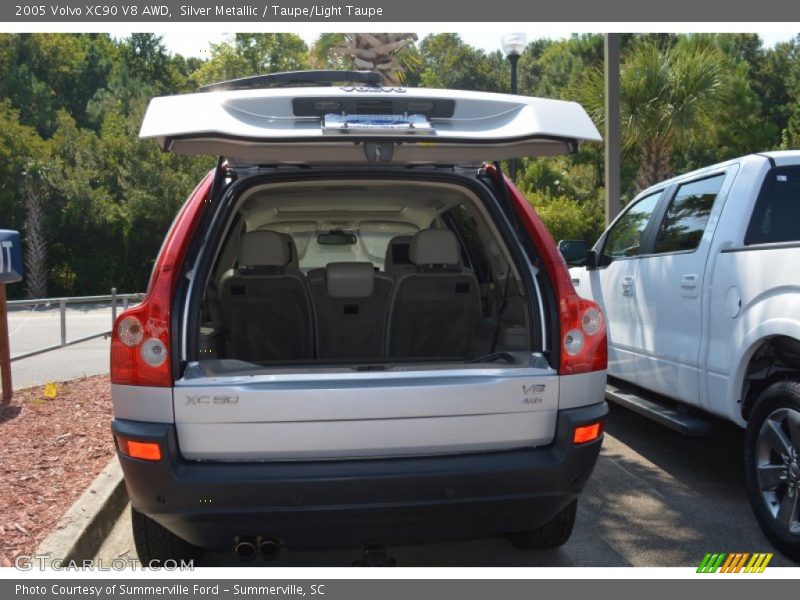 Silver Metallic / Taupe/Light Taupe 2005 Volvo XC90 V8 AWD