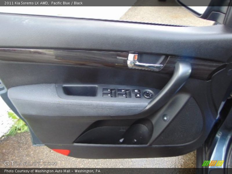 Pacific Blue / Black 2011 Kia Sorento LX AWD