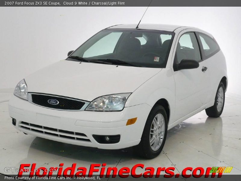 Cloud 9 White / Charcoal/Light Flint 2007 Ford Focus ZX3 SE Coupe