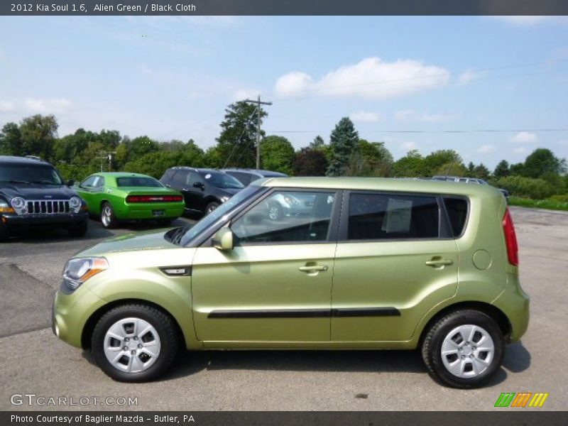 Alien Green / Black Cloth 2012 Kia Soul 1.6