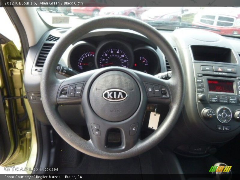 Alien Green / Black Cloth 2012 Kia Soul 1.6