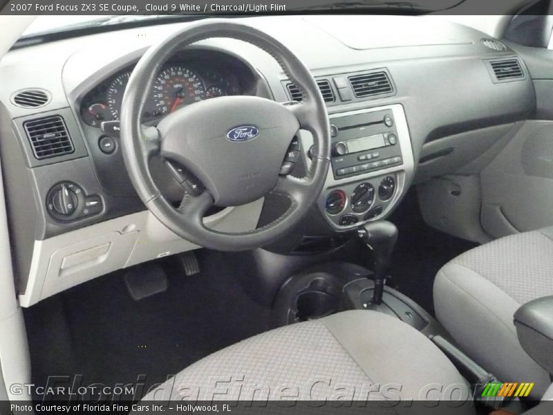 Cloud 9 White / Charcoal/Light Flint 2007 Ford Focus ZX3 SE Coupe
