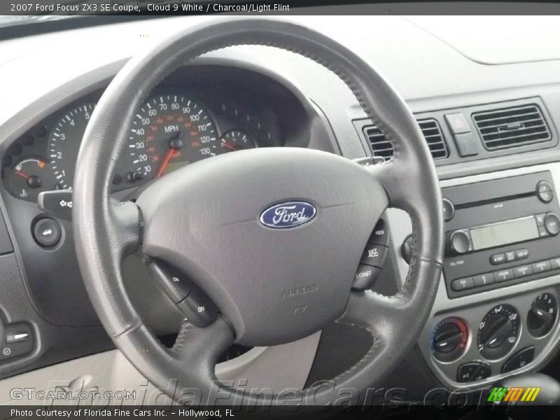 Cloud 9 White / Charcoal/Light Flint 2007 Ford Focus ZX3 SE Coupe