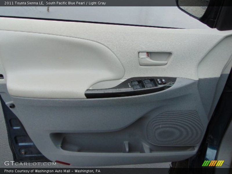 South Pacific Blue Pearl / Light Gray 2011 Toyota Sienna LE