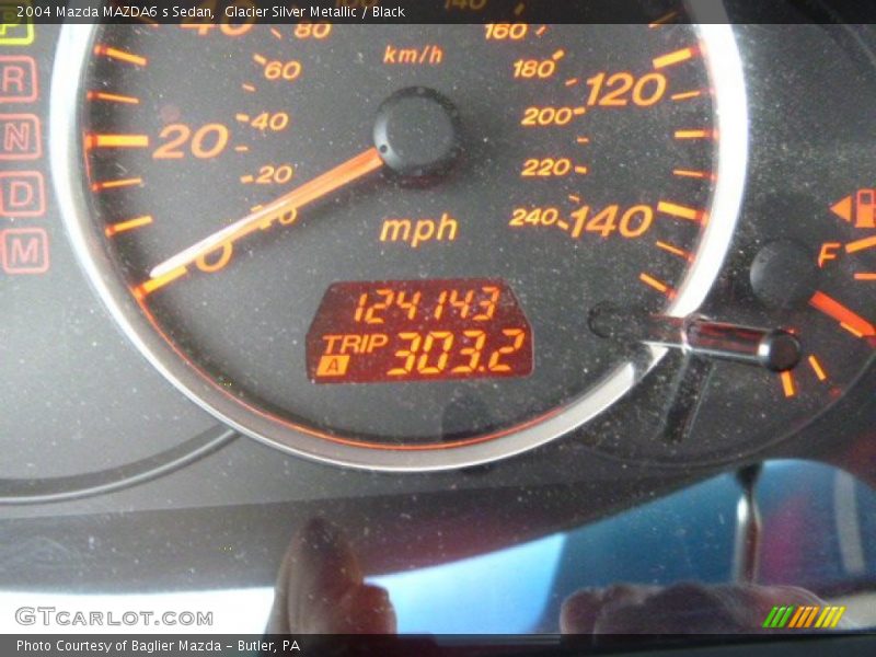 Glacier Silver Metallic / Black 2004 Mazda MAZDA6 s Sedan