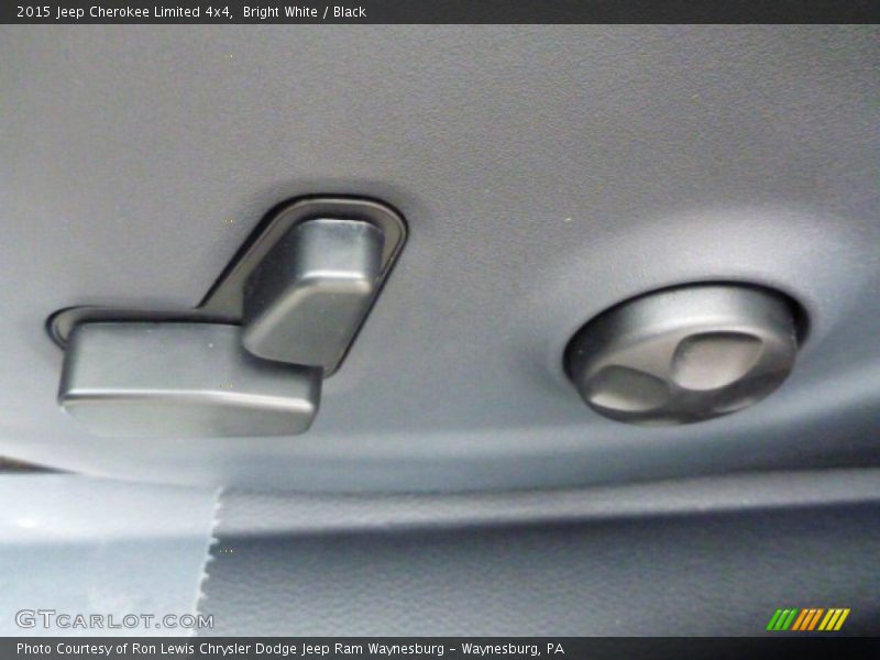 Bright White / Black 2015 Jeep Cherokee Limited 4x4