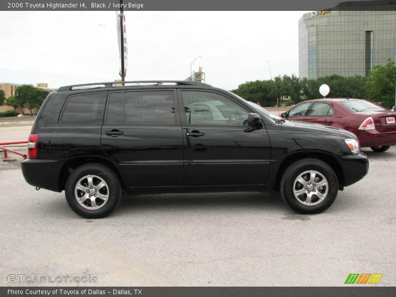 Black / Ivory Beige 2006 Toyota Highlander I4