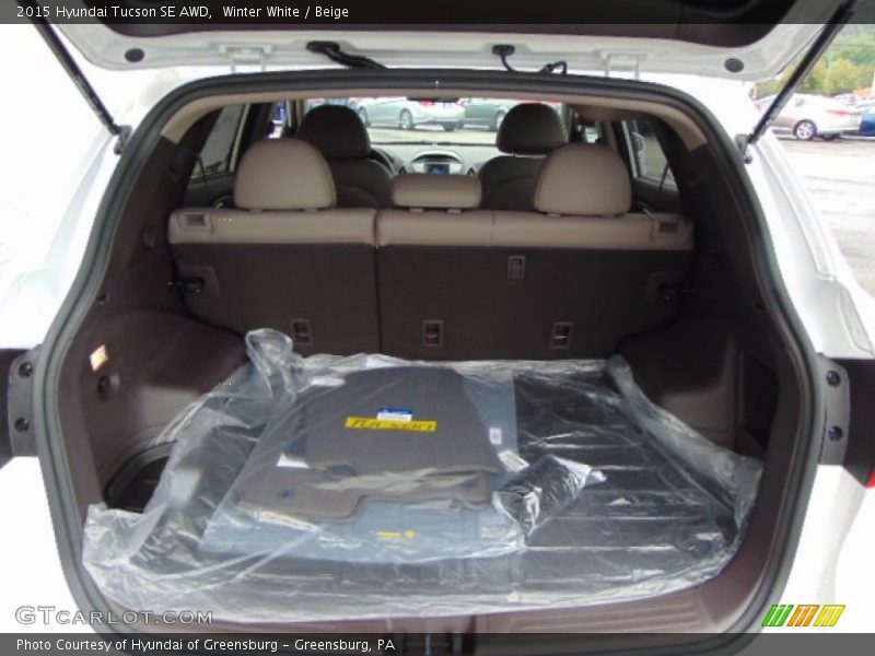 Winter White / Beige 2015 Hyundai Tucson SE AWD