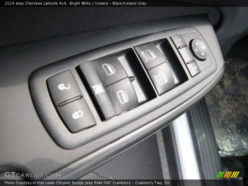Bright White / Iceland - Black/Iceland Gray 2014 Jeep Cherokee Latitude 4x4