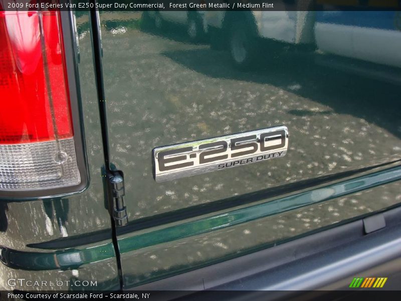 Forest Green Metallic / Medium Flint 2009 Ford E Series Van E250 Super Duty Commercial