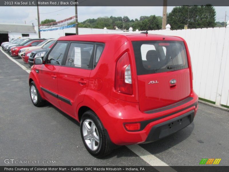 Molten Red / Black Cloth 2013 Kia Soul 1.6