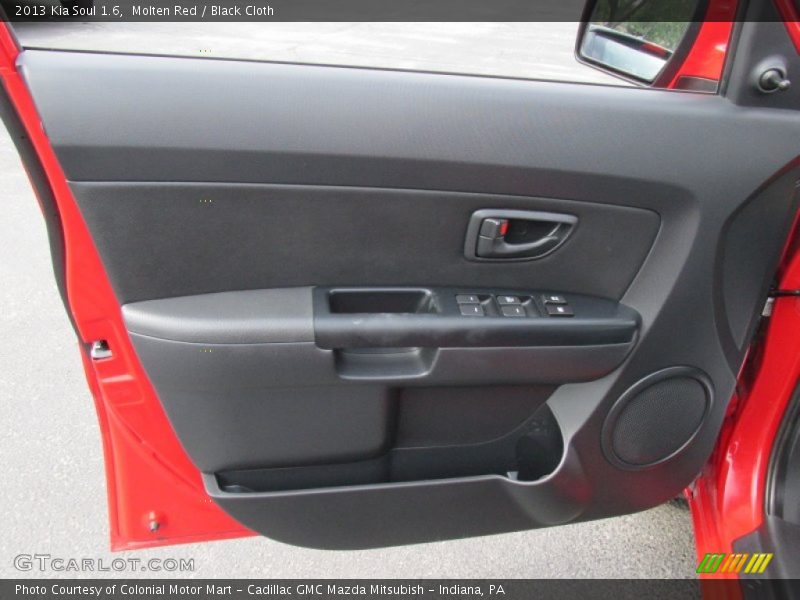 Molten Red / Black Cloth 2013 Kia Soul 1.6