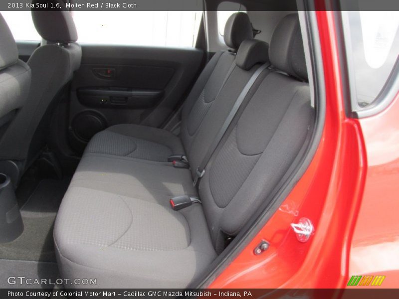 Molten Red / Black Cloth 2013 Kia Soul 1.6