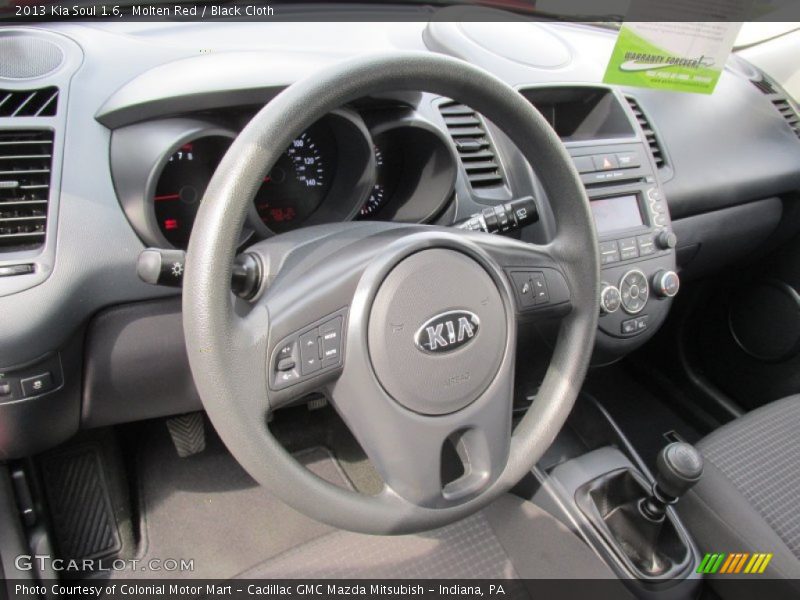 Molten Red / Black Cloth 2013 Kia Soul 1.6