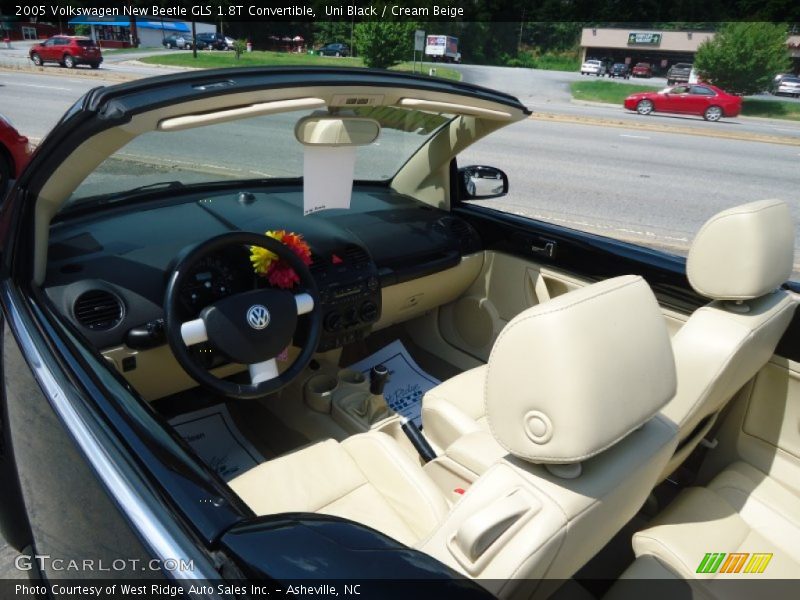 Uni Black / Cream Beige 2005 Volkswagen New Beetle GLS 1.8T Convertible