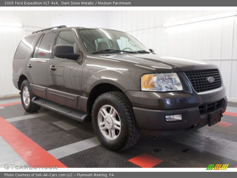 Dark Stone Metallic / Medium Parchment 2005 Ford Expedition XLT 4x4