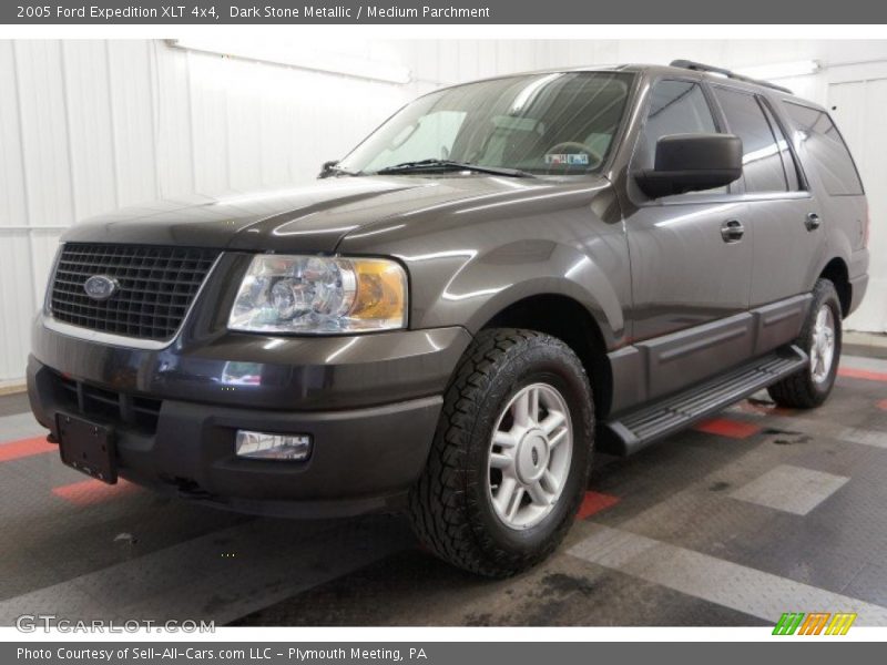 Dark Stone Metallic / Medium Parchment 2005 Ford Expedition XLT 4x4