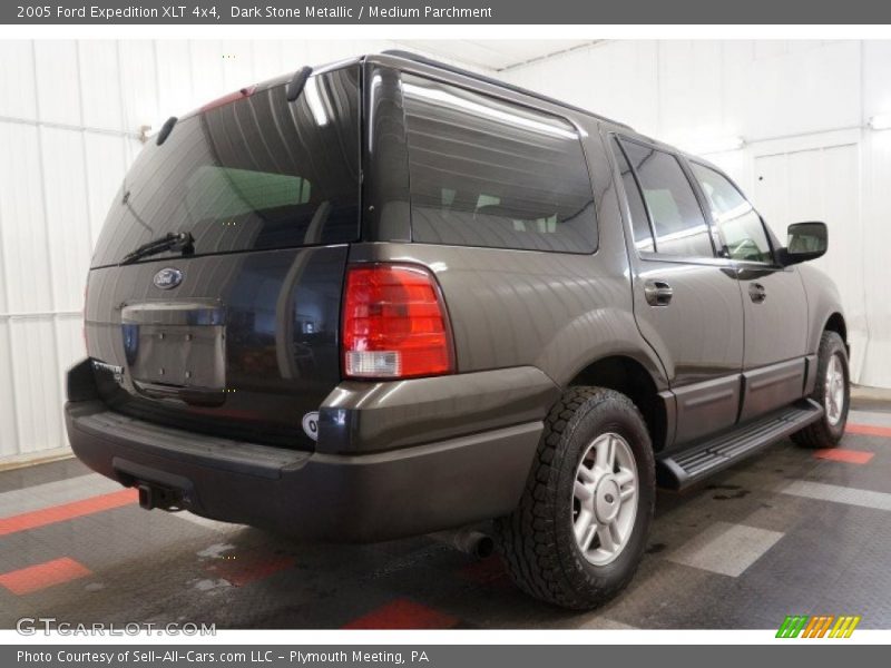 Dark Stone Metallic / Medium Parchment 2005 Ford Expedition XLT 4x4