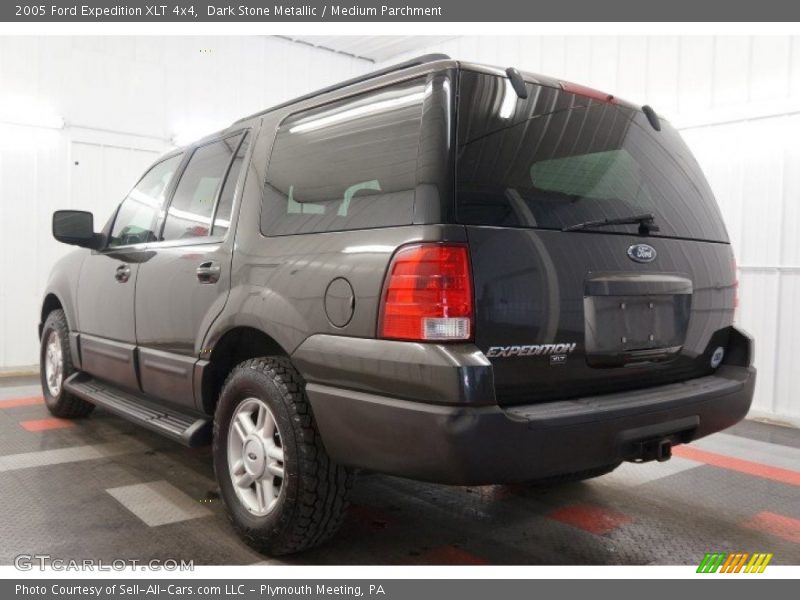 Dark Stone Metallic / Medium Parchment 2005 Ford Expedition XLT 4x4