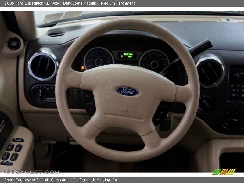 Dark Stone Metallic / Medium Parchment 2005 Ford Expedition XLT 4x4