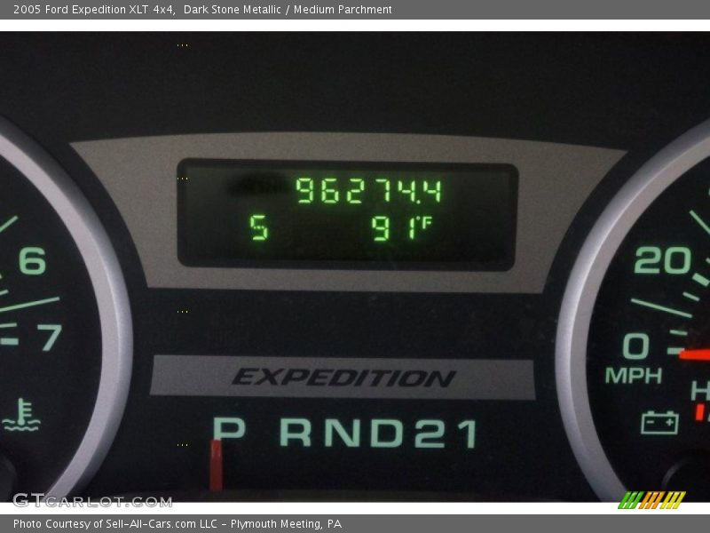 Dark Stone Metallic / Medium Parchment 2005 Ford Expedition XLT 4x4