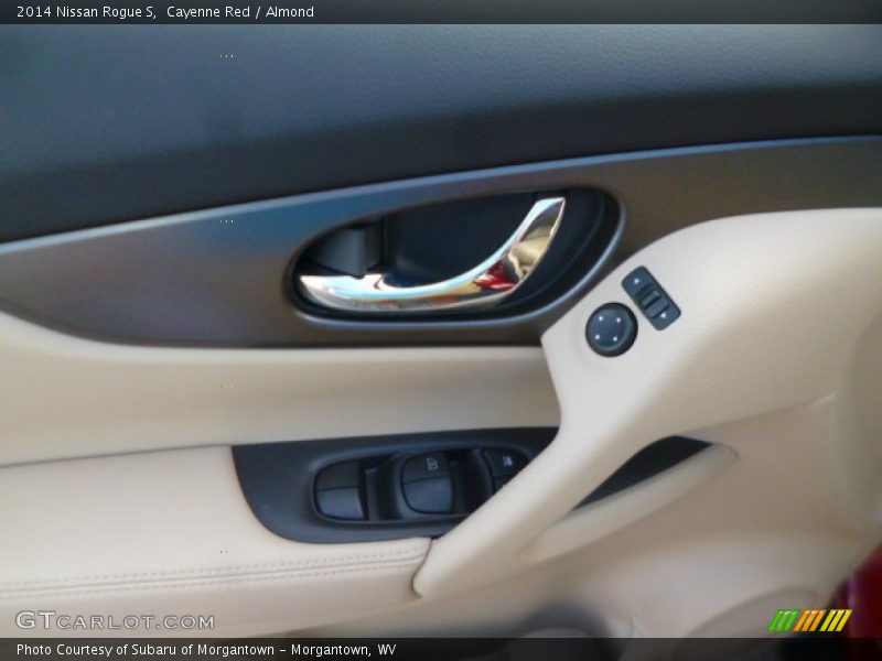 Cayenne Red / Almond 2014 Nissan Rogue S