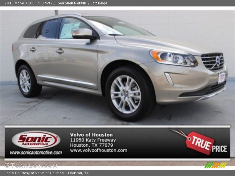 Sea Shell Metallic / Soft Beige 2015 Volvo XC60 T5 Drive-E