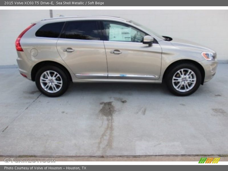  2015 XC60 T5 Drive-E Sea Shell Metallic