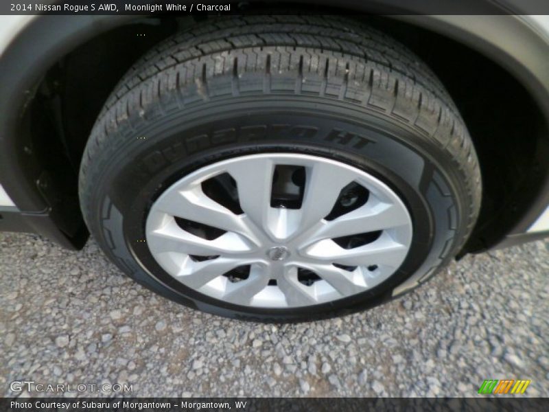 Moonlight White / Charcoal 2014 Nissan Rogue S AWD