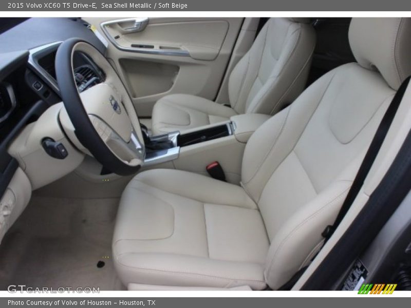 Front Seat of 2015 XC60 T5 Drive-E