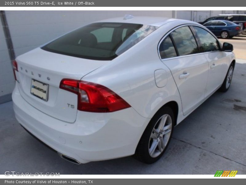 Ice White / Off-Black 2015 Volvo S60 T5 Drive-E