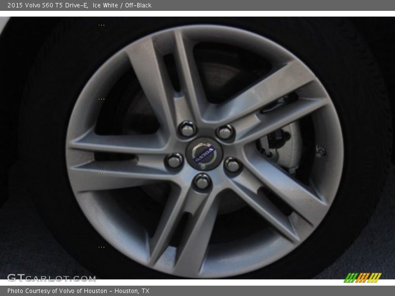 Ice White / Off-Black 2015 Volvo S60 T5 Drive-E